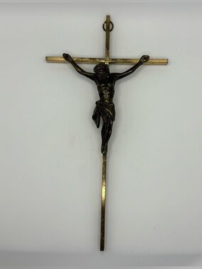 Vintage Mid Century Modern Brass Tone Crucifix Wall Cross Religious Decor